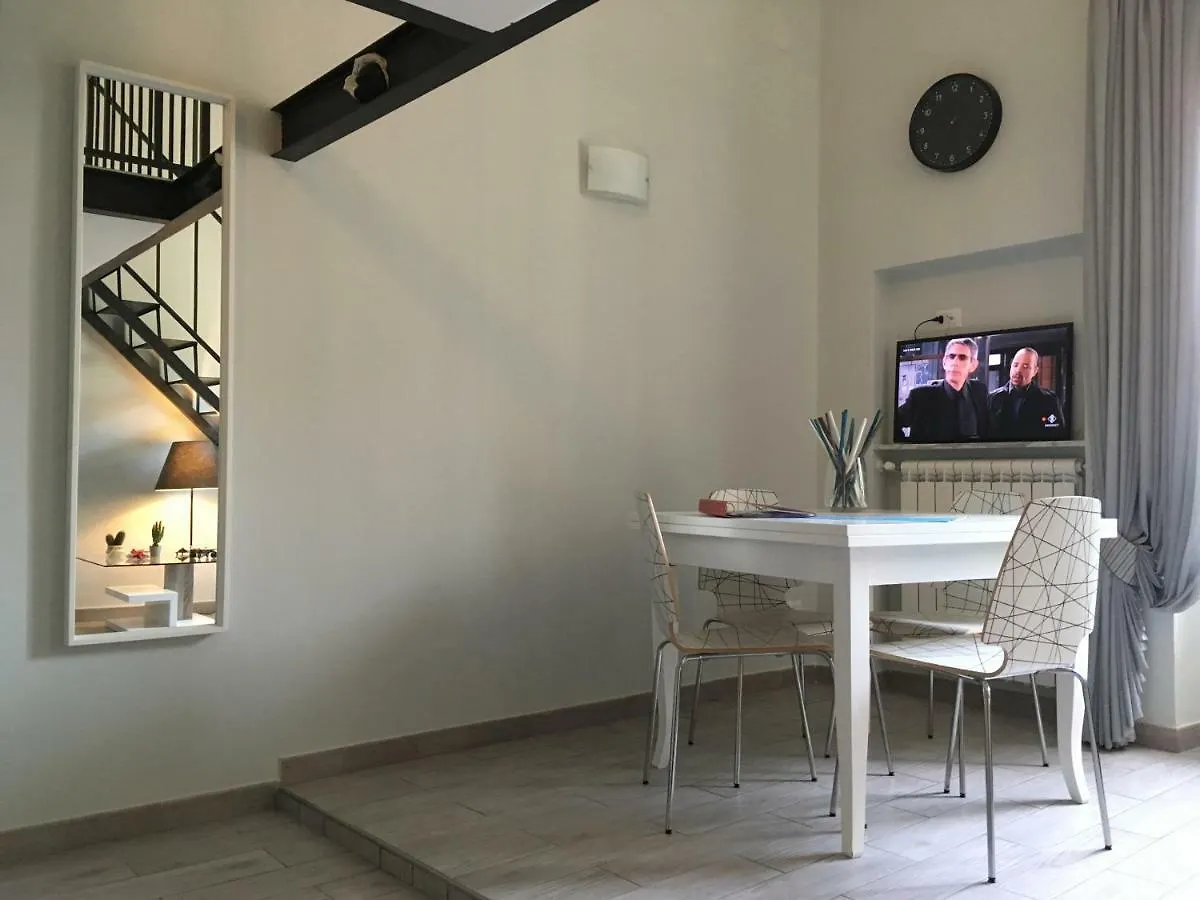 Apartment Welcome Home 2 Naples 0*,  Italy